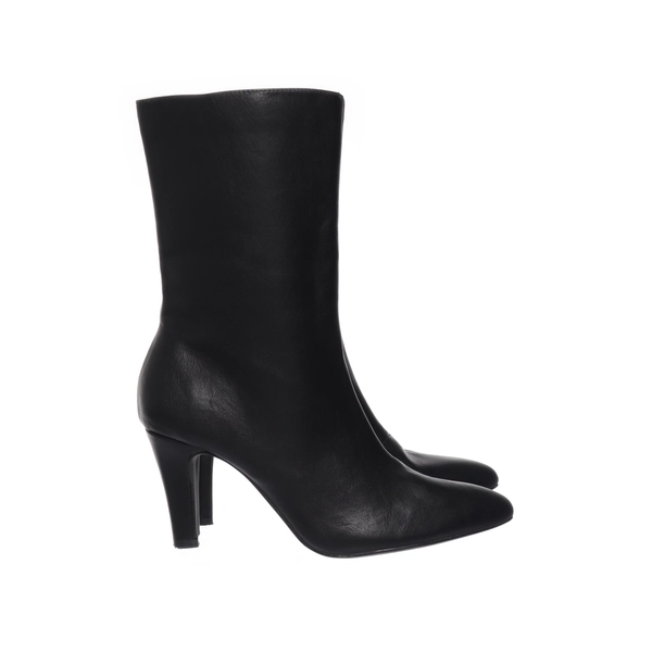 Heeled shoes