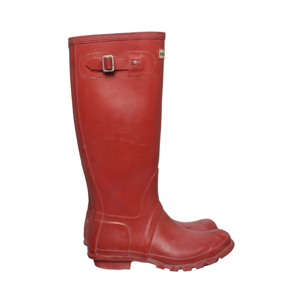 Rubber rain boots