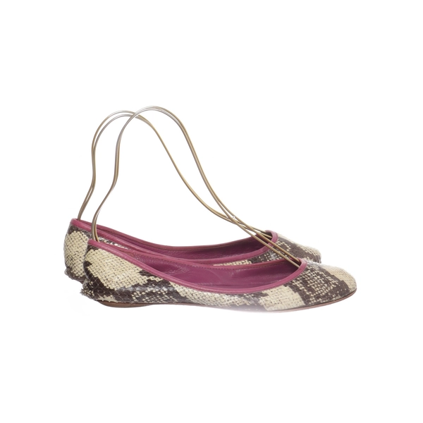Ballet flats