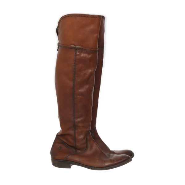 Leather boots