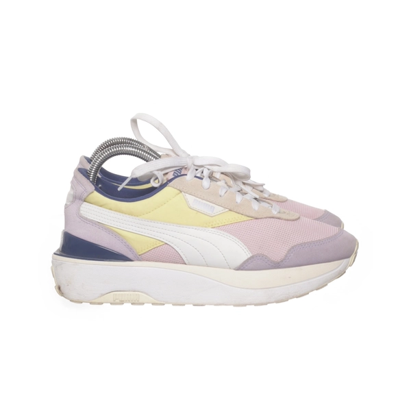 Running shoes size 39