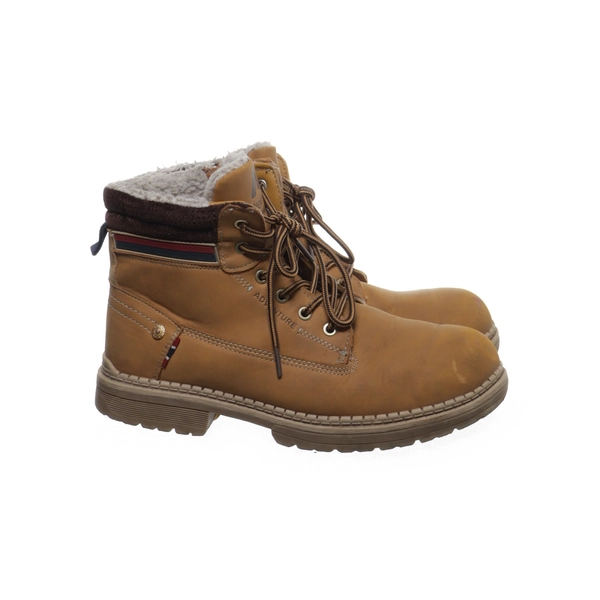 Adventure Lace-up Boots
