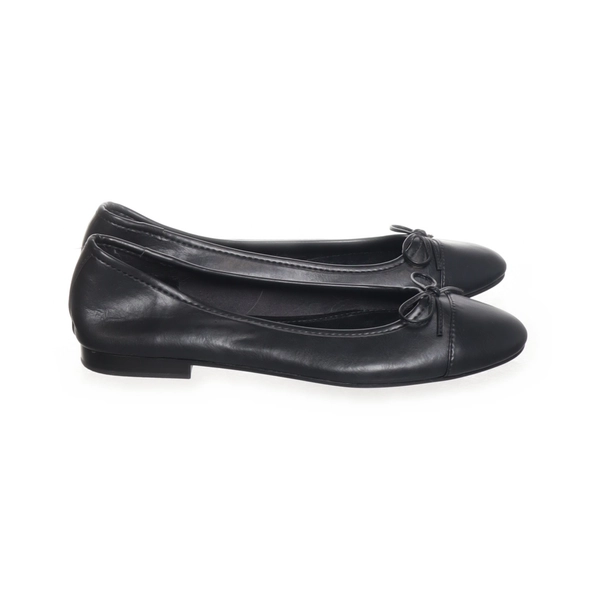 Ballet flats