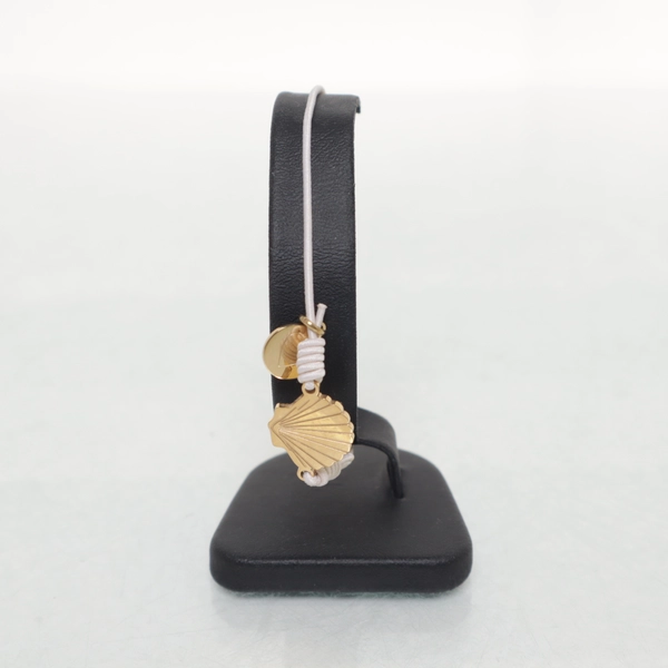 Gold bracelet