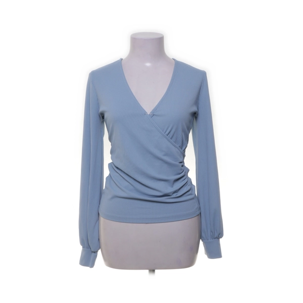Puff sleeve blouse