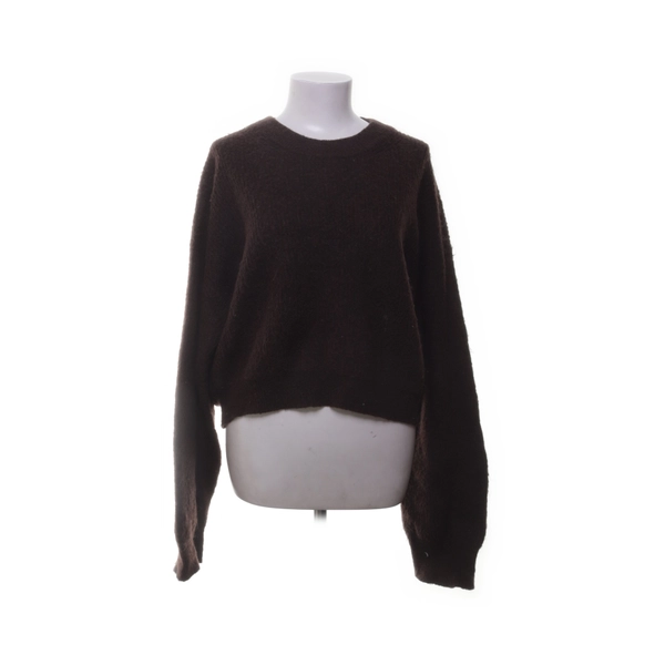 Knit sweater