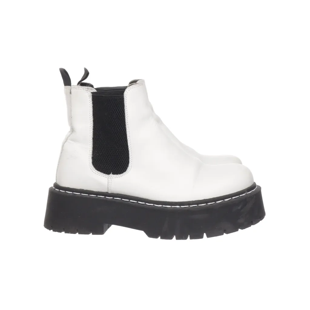 Image of Rosa Negra Chelsea boots (Preloved)