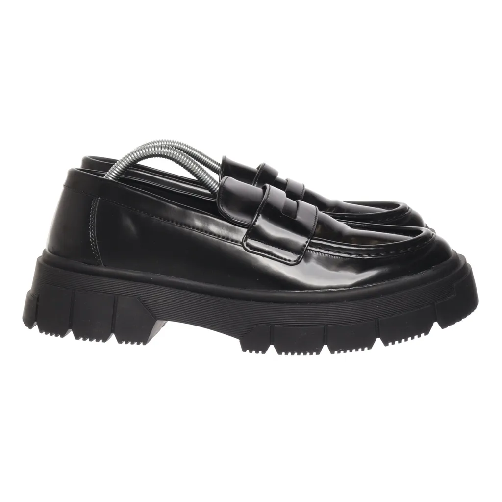 Image of Bershka Loafers (Preloved)