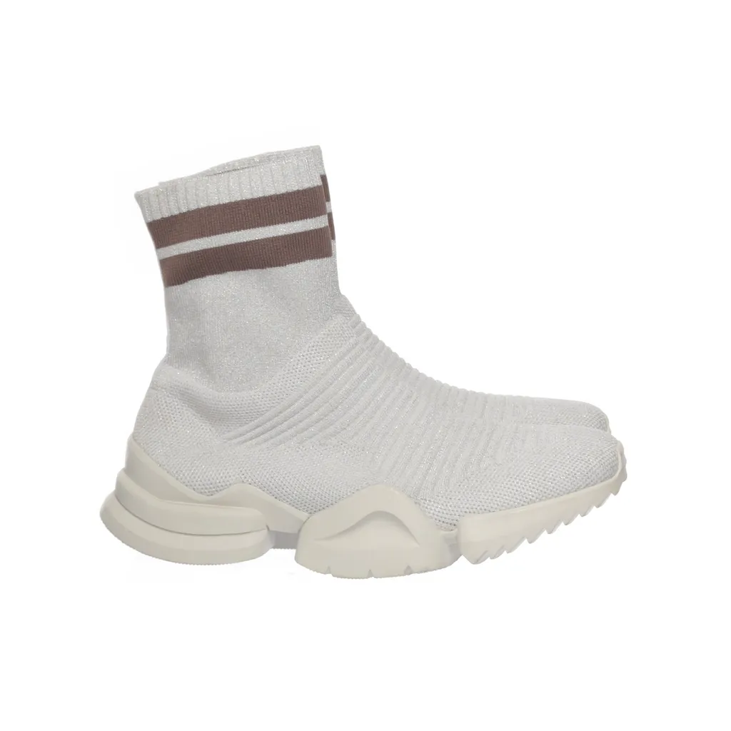 Image of Sofie Schnoor Sneakers (Preloved)