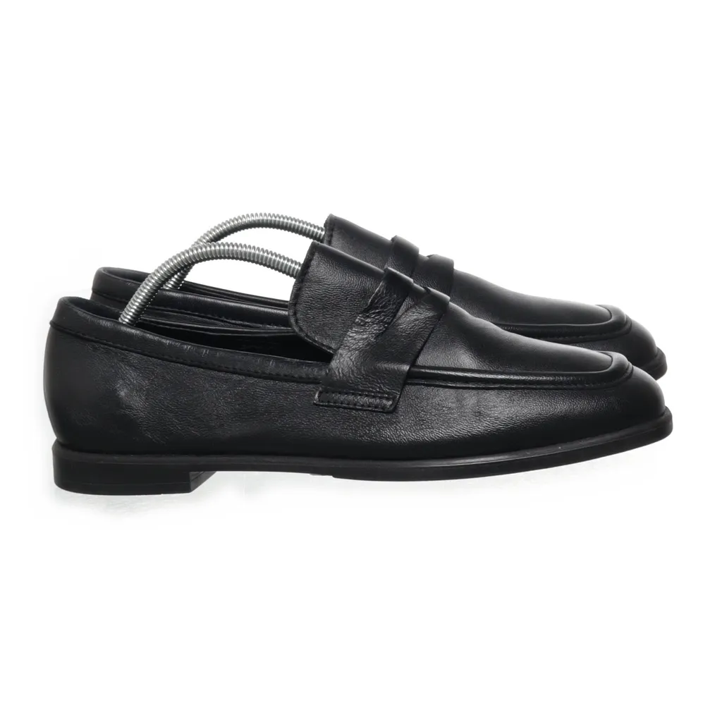 Image of Pavement Loafers (Preloved)
