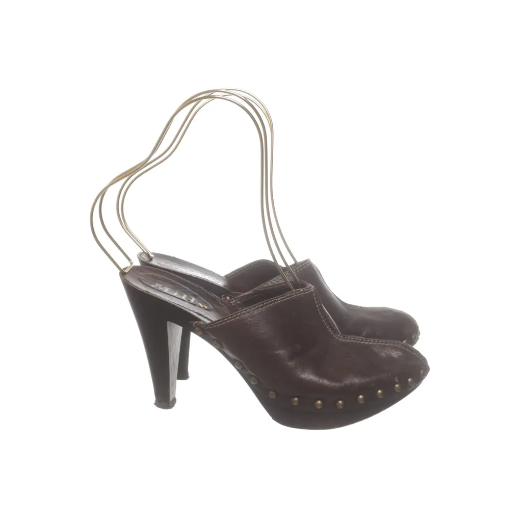 Image of Milly Klompen (Preloved)