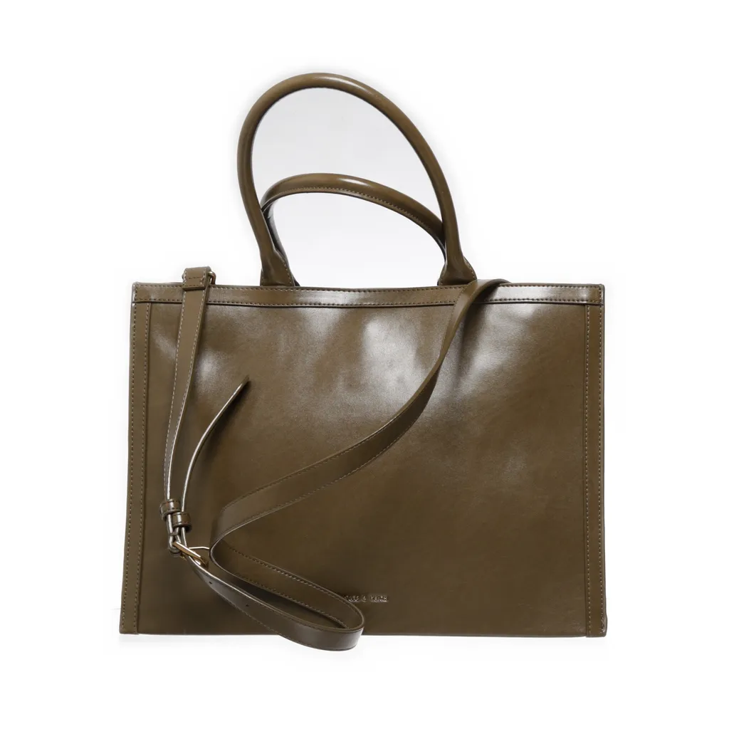 Image of Charles & Keith Schoudertas (Preloved)