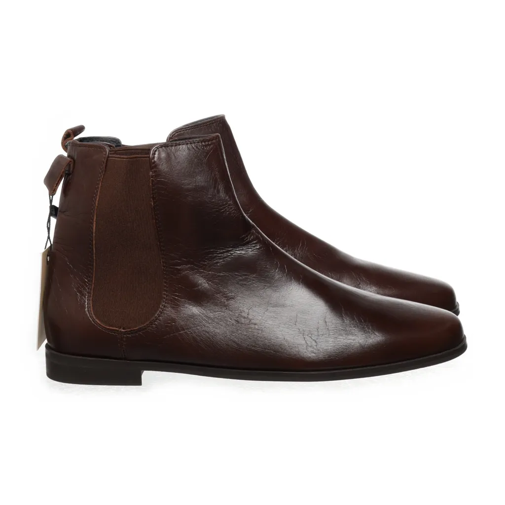 Image of Zara Basic Chelsea boots (Preloved)