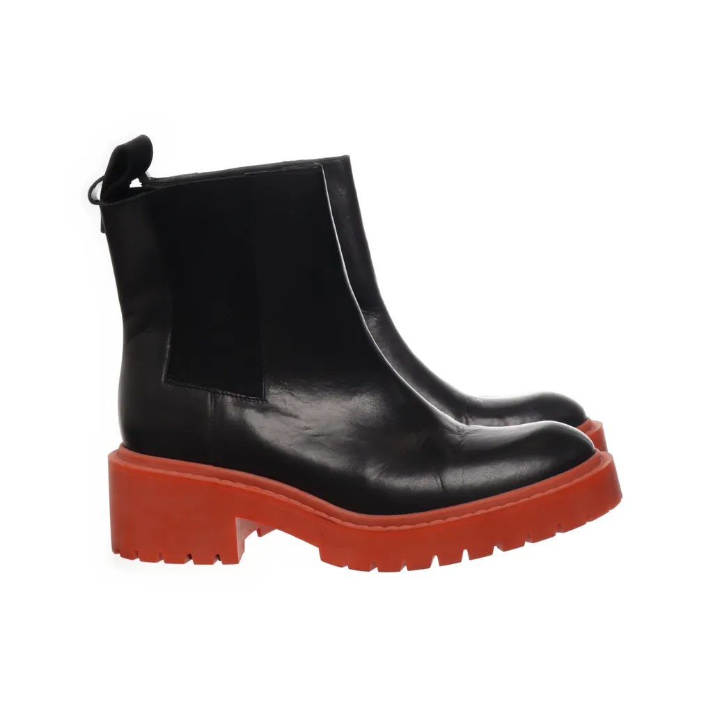 Image of Kenzo x H&M Chelsea boots (Preloved)