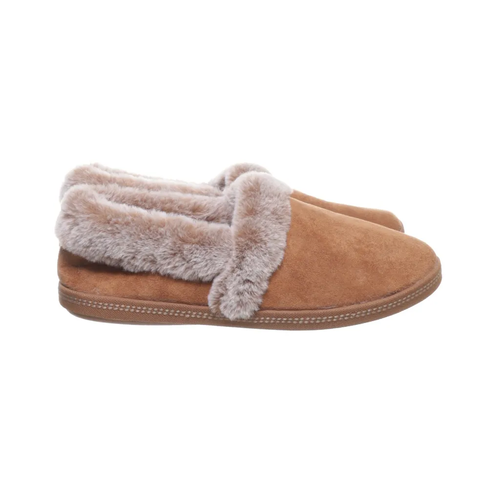 Image of Skechers Slippers (Preloved)