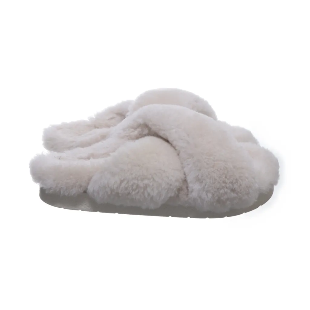 Image of Inuikii Slippers (Preloved)