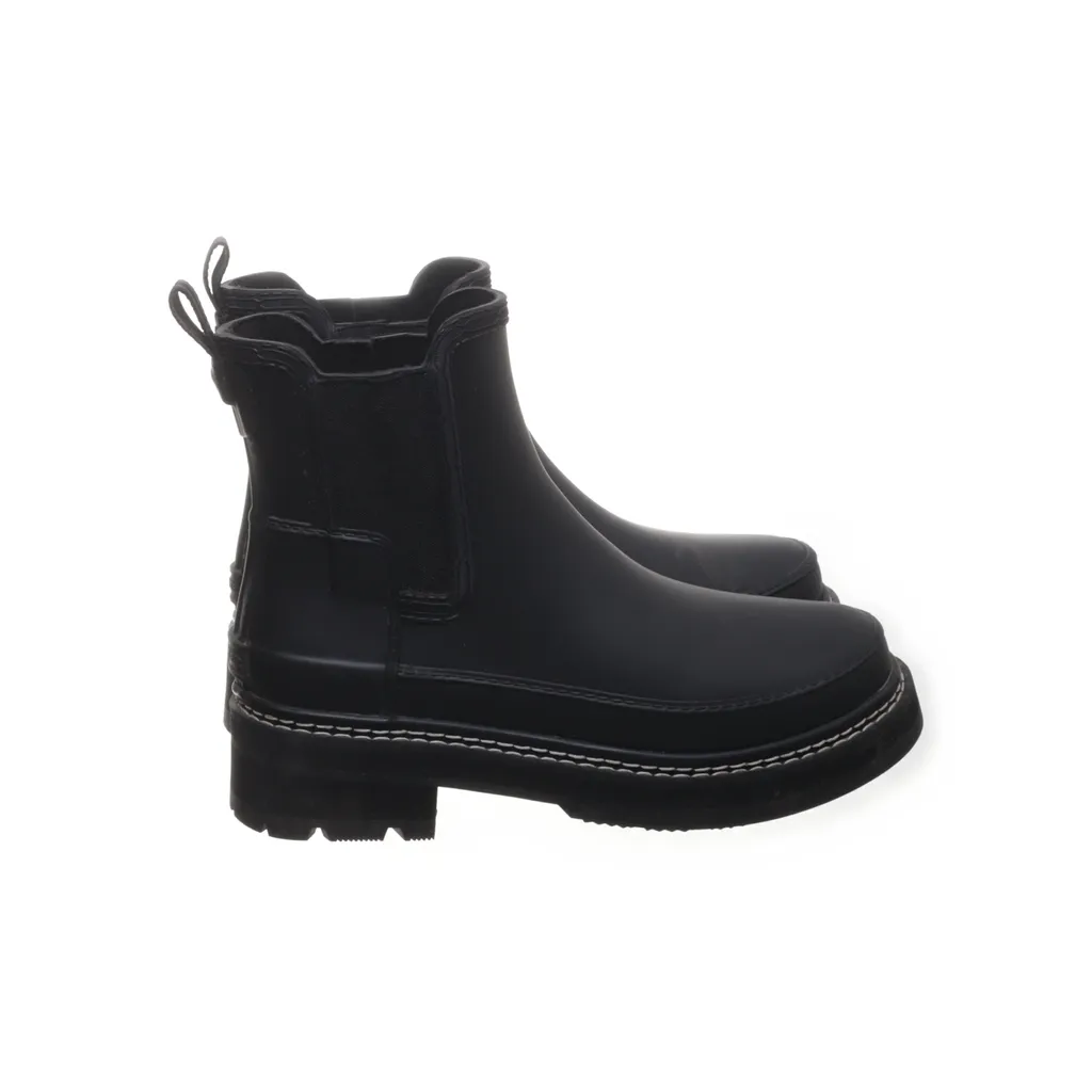 Image of Hunter Chelsea boots (Preloved)