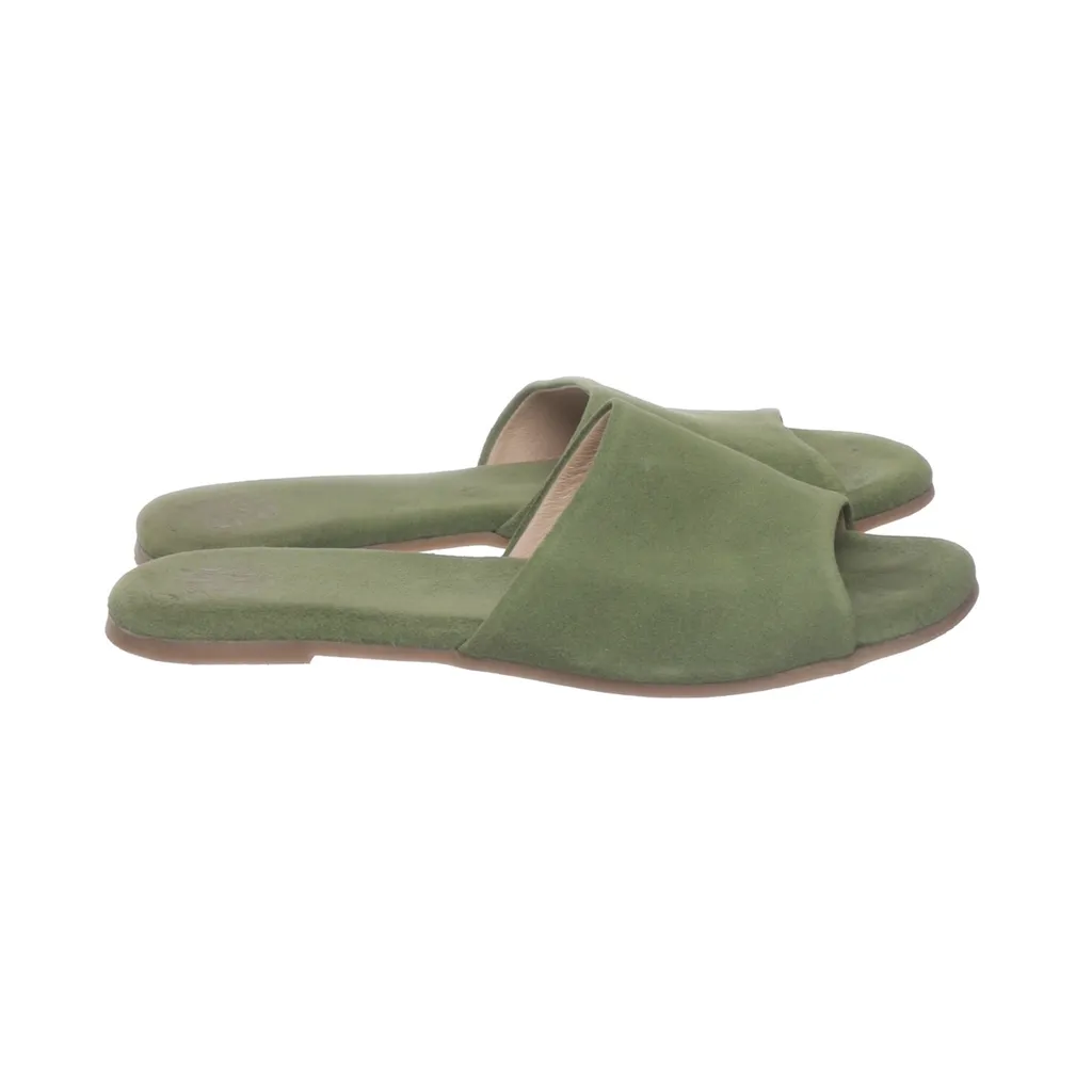 Image of Apple of Eden Slip-ins (Preloved)