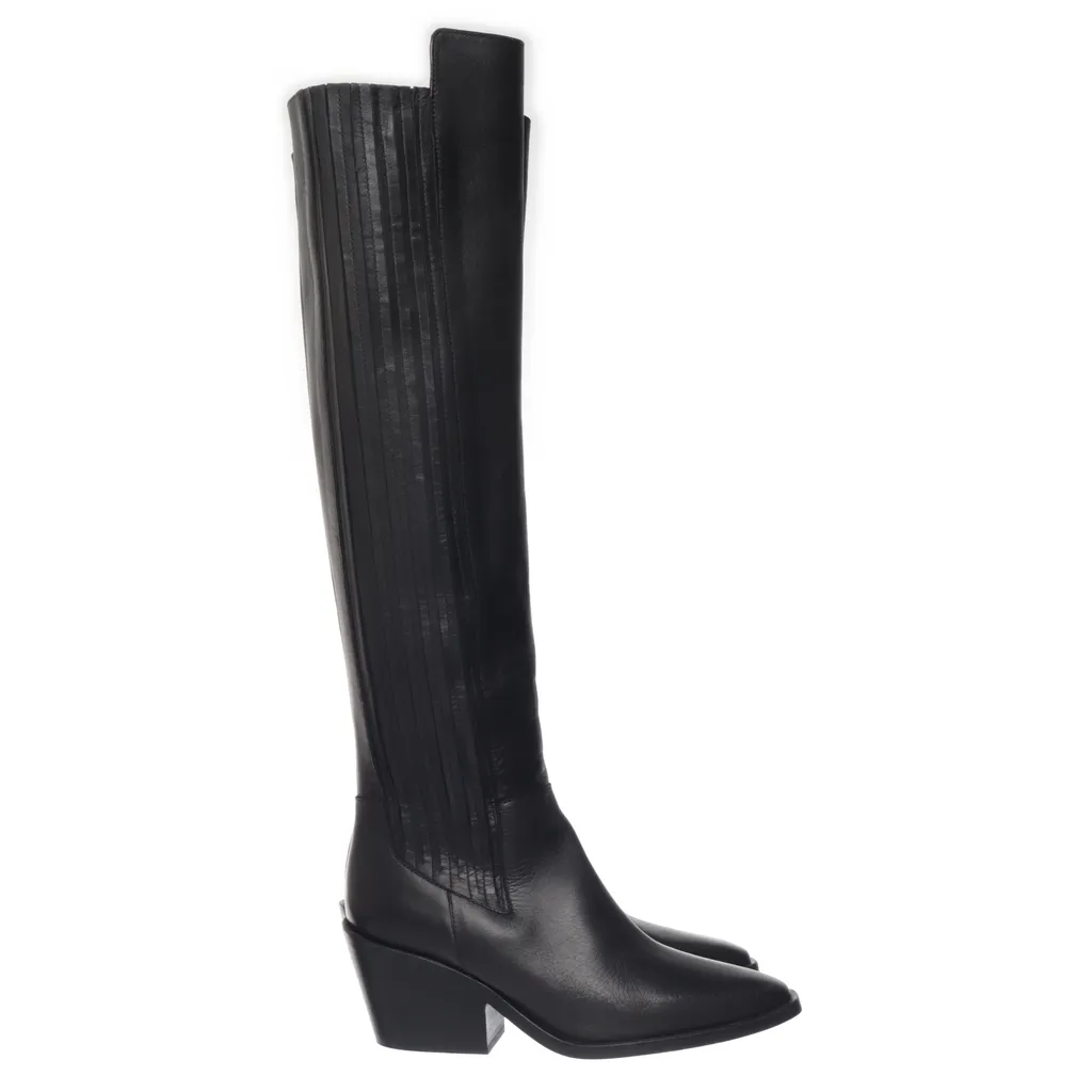 Image of Flattered Laarzen (Preloved)