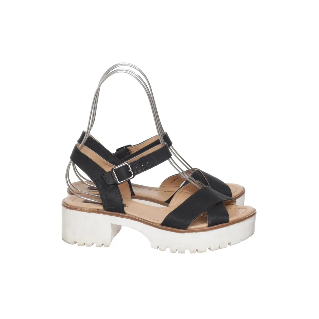Image of MTNG Sandalen (Preloved)