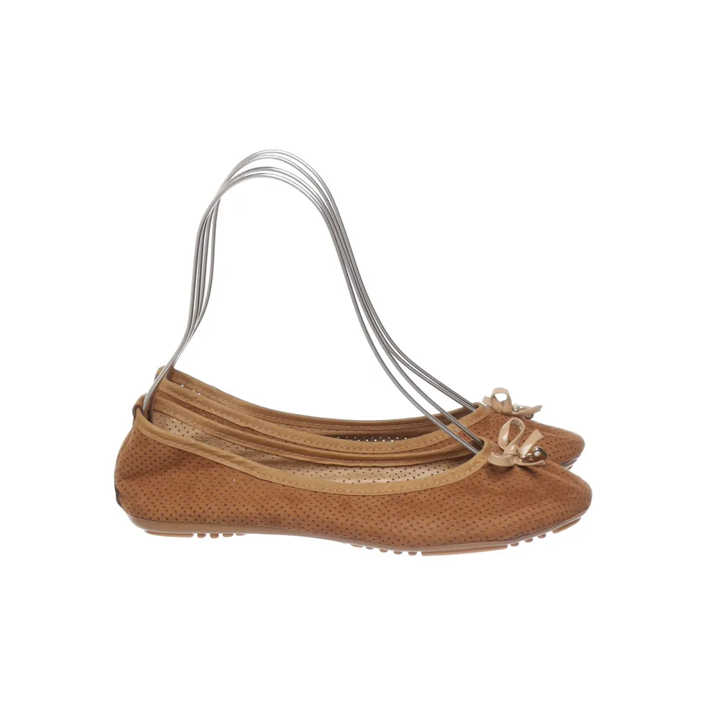 Image of Genesis Ballerina's (Preloved)