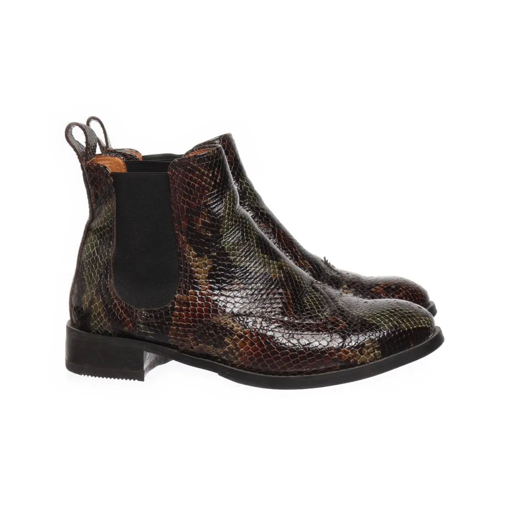 Image of Shoe Embassy Chelsea boots (Preloved)