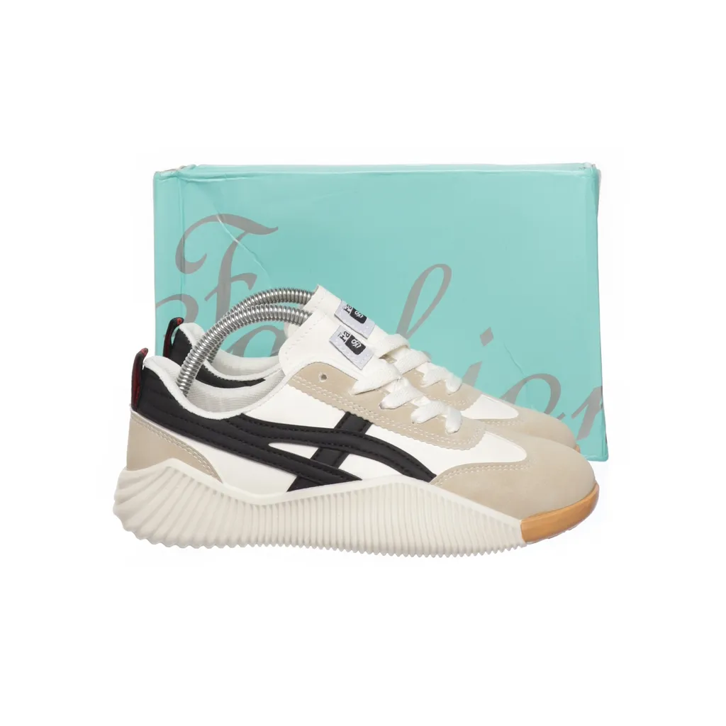Image of Fashion Shoes Sneakers (Preloved)