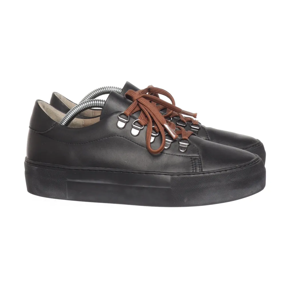Image of Blankens Sneakers (Preloved)