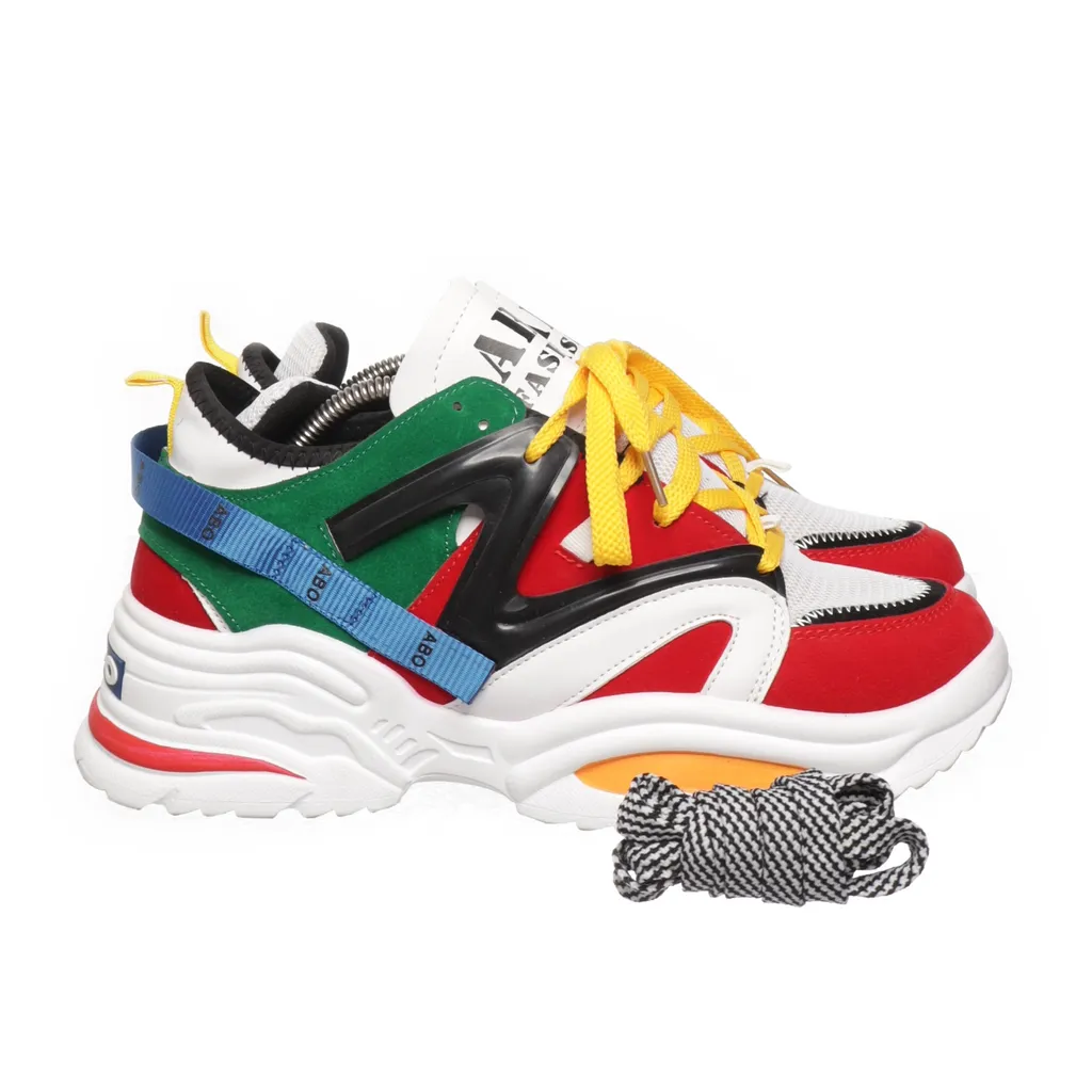 Image of Abo Sneakers (Preloved)
