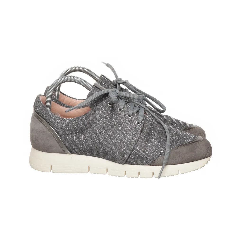Image of Unisa Sneakers (Preloved)