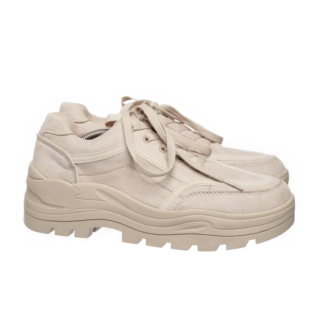 Image of Vox Sneakers (Preloved)