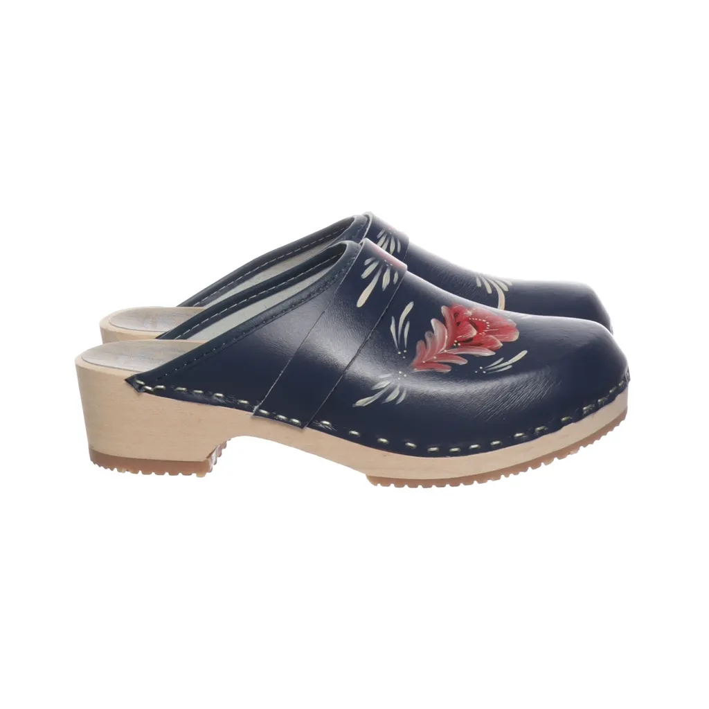 Image of Dala Klompen (Preloved)