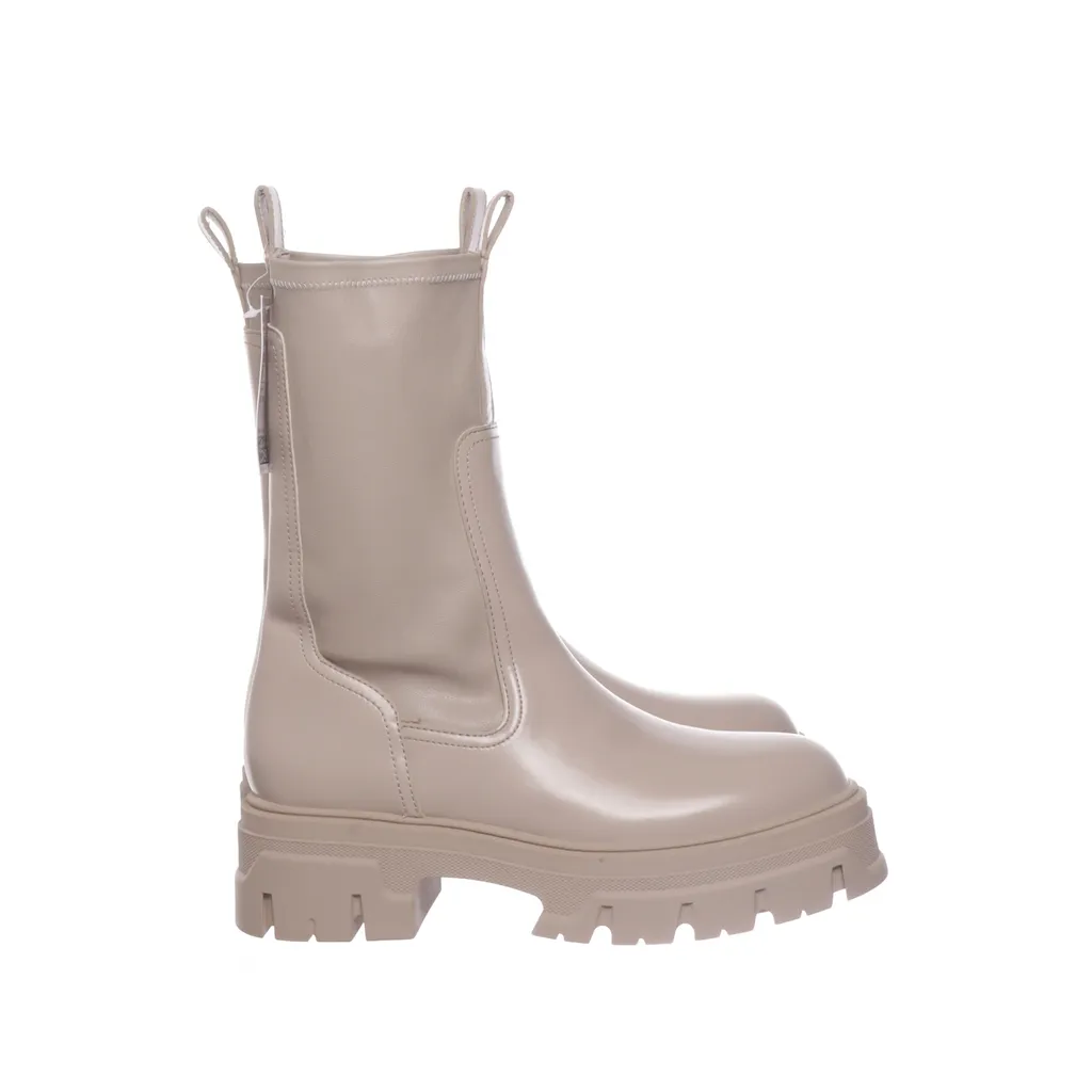 Image of H&M Enkellaarzen (Preloved)