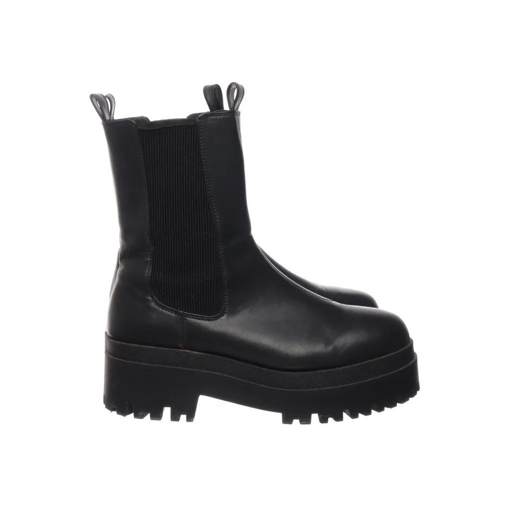Image of Divided by H&M Chelsea boots (Preloved)