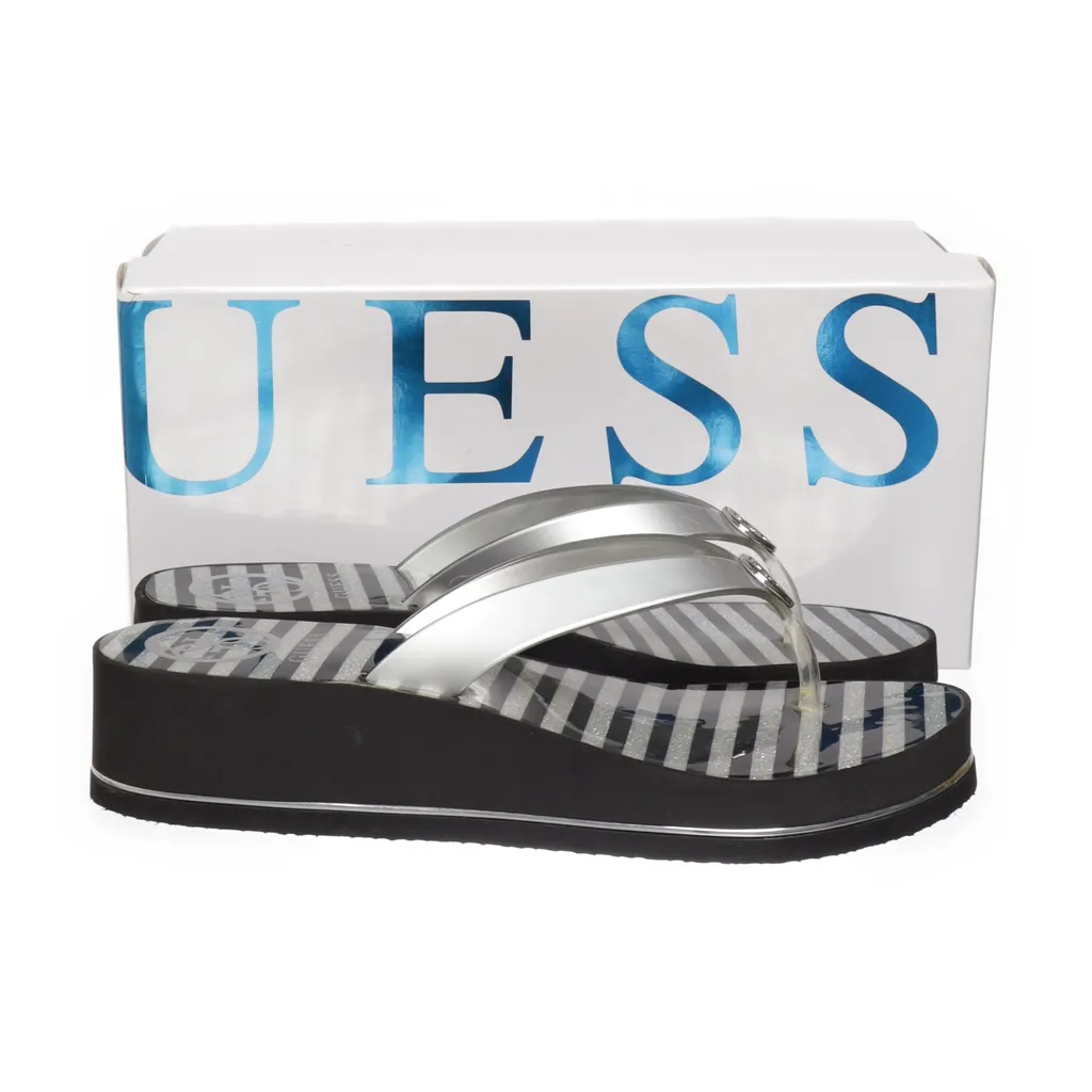 Image of Guess Teenslippers (Preloved)