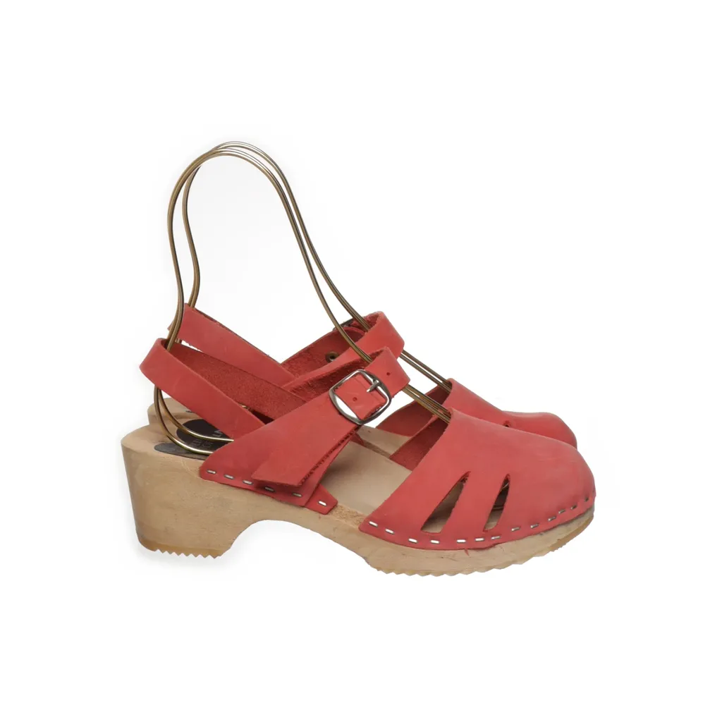 Image of Moheda Toffeln by Dinsko Klompen (Preloved)