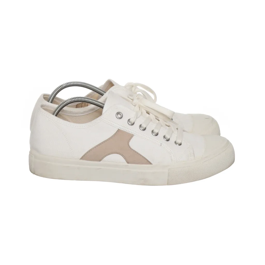 Image of Flattered Sneakers (Preloved)