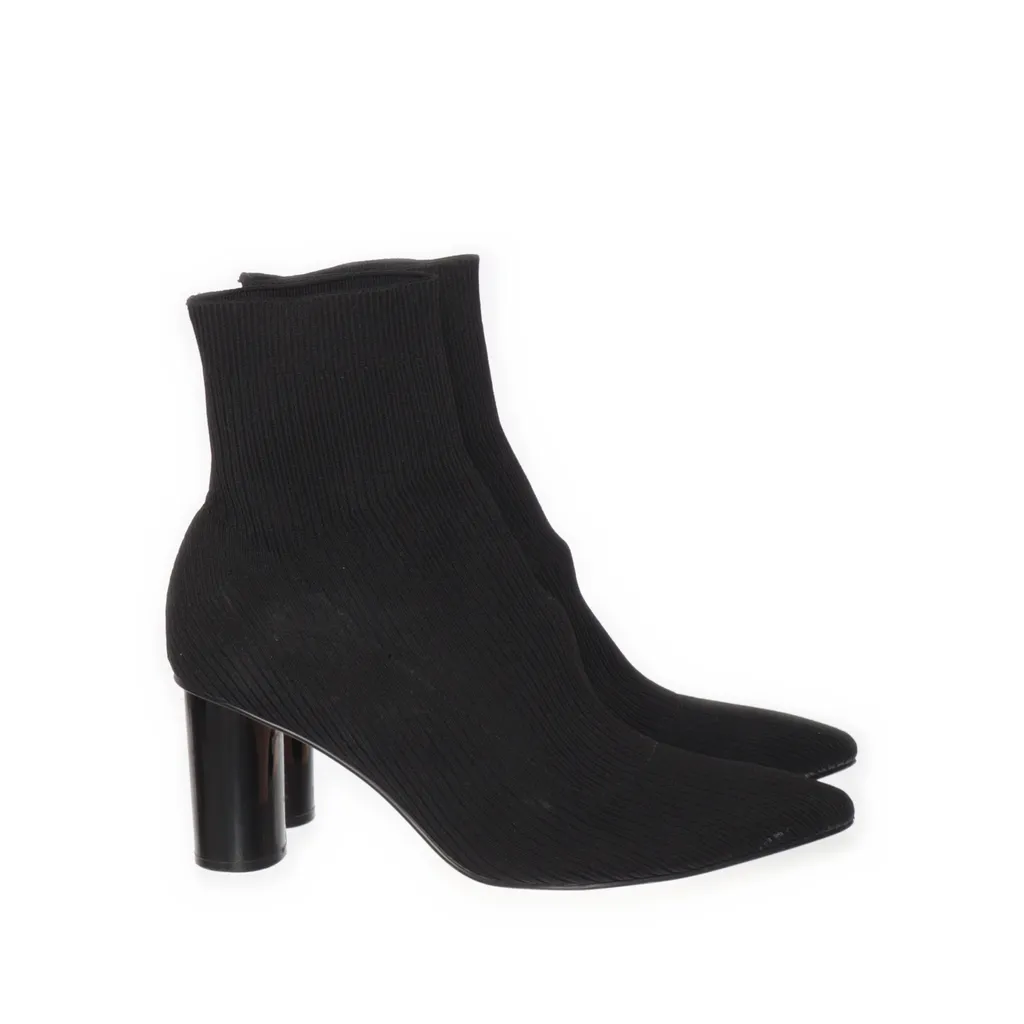 Image of Stradivarius Laarzen met hak (Preloved)