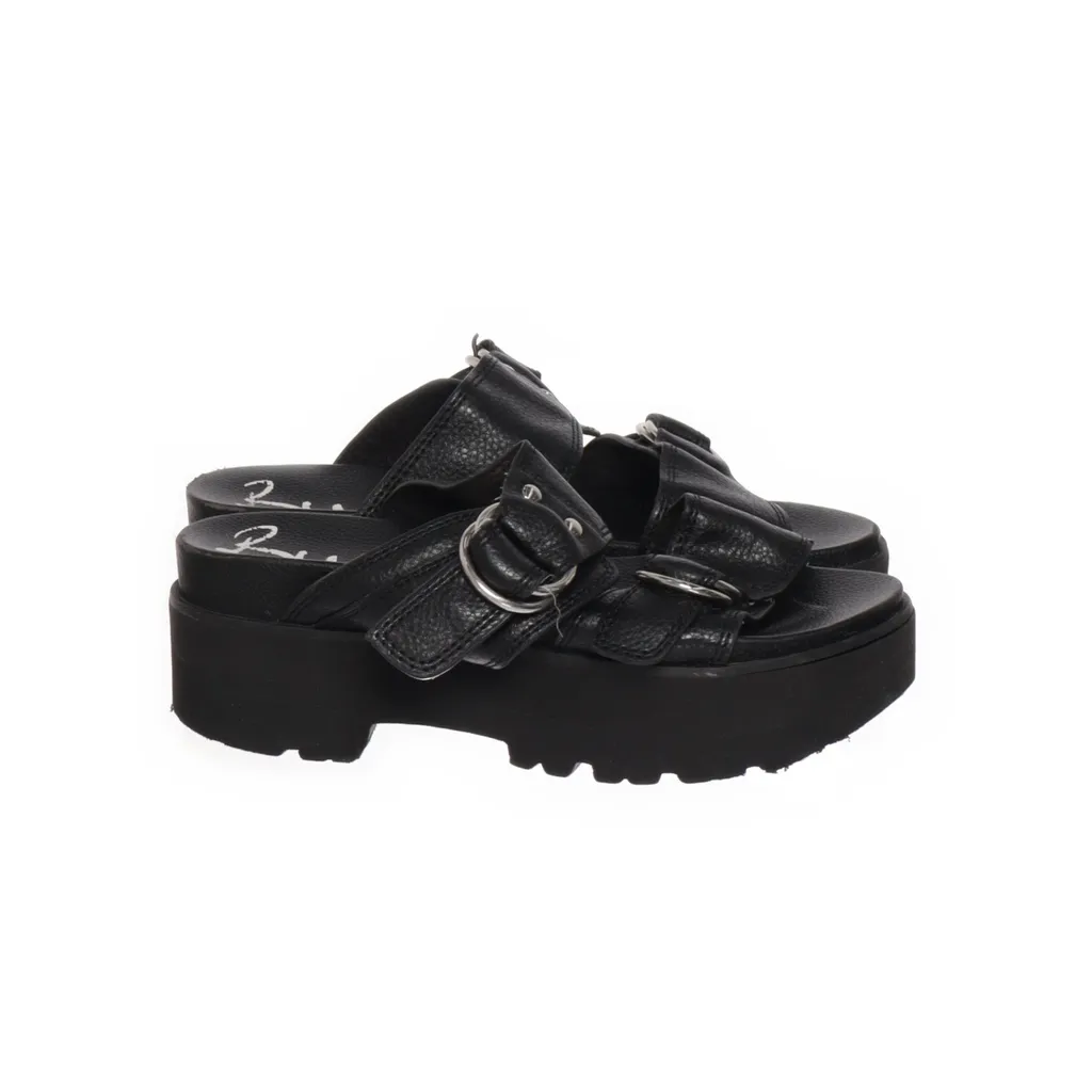 Image of Buffalo Slip-ins (Preloved)