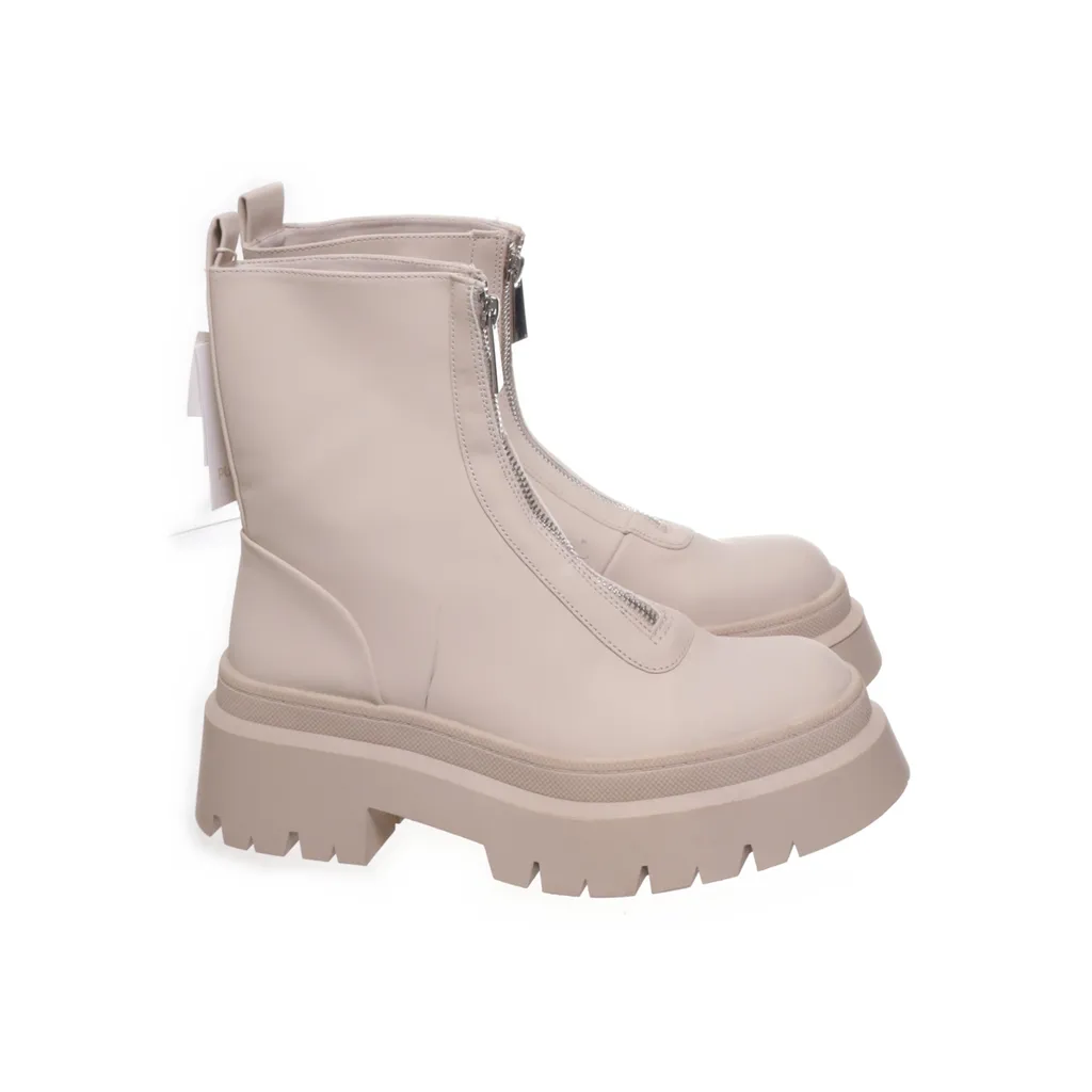 Image of Pull & Bear Enkellaarzen (Preloved)