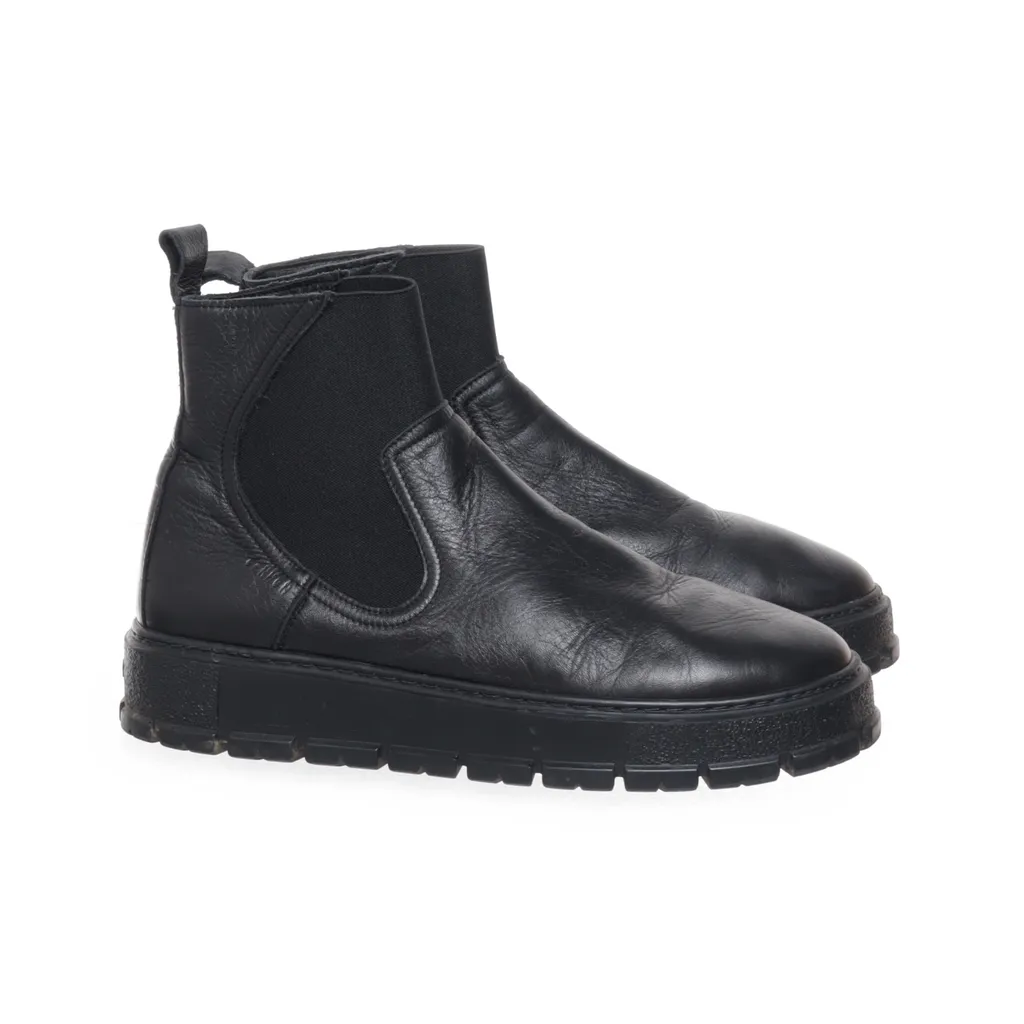Image of Copenhagen Studios Chelsea boots (Preloved)