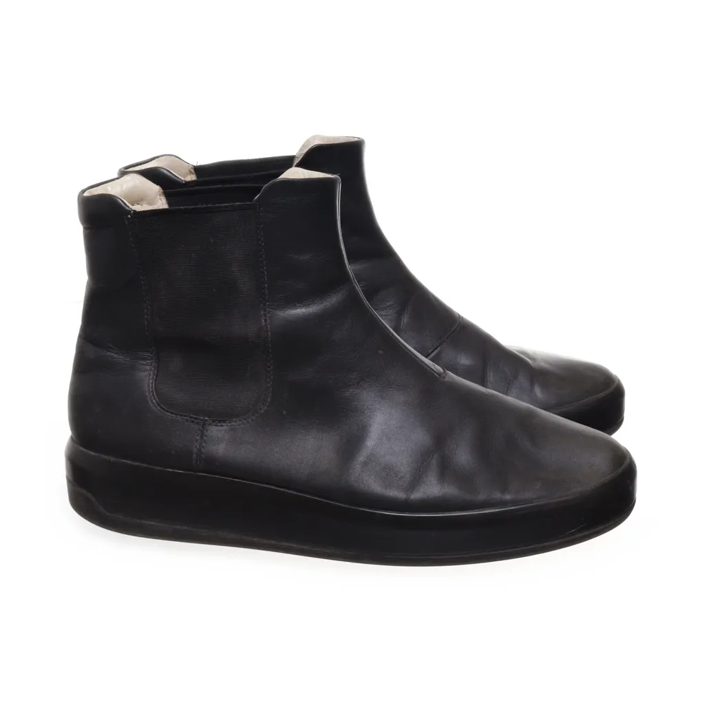 Image of Ecco Chelsea boots (Preloved)
