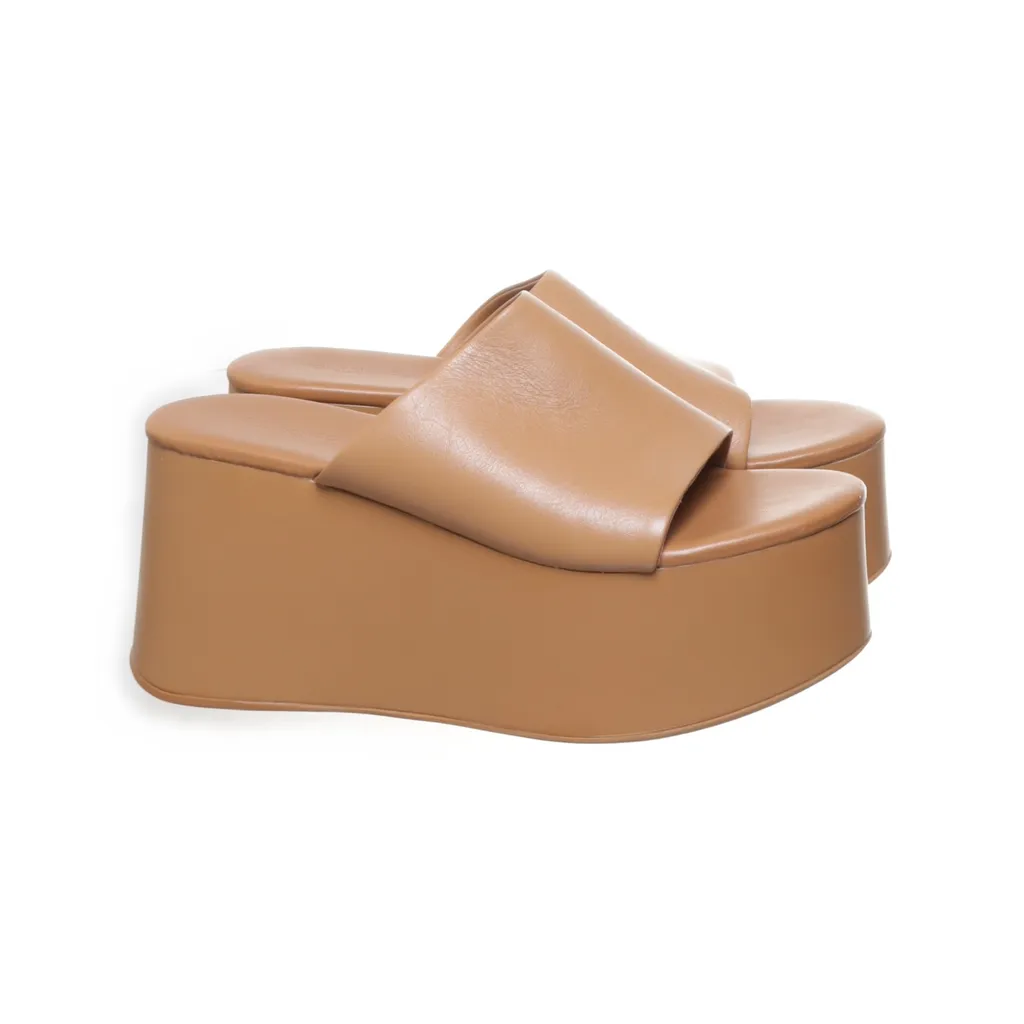 Image of Tony Bianco Slip-ins (Preloved)