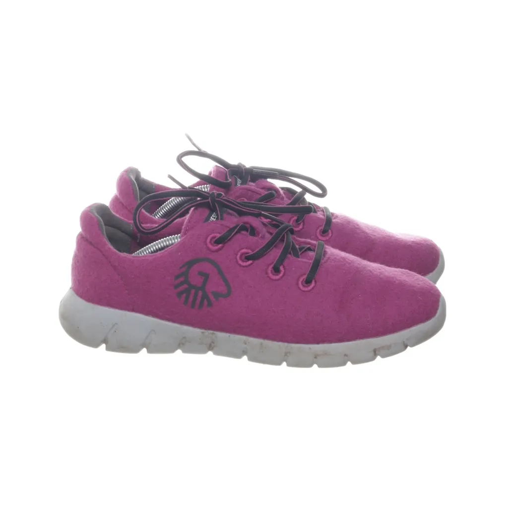 Image of Giesswein Sneakers (Preloved)