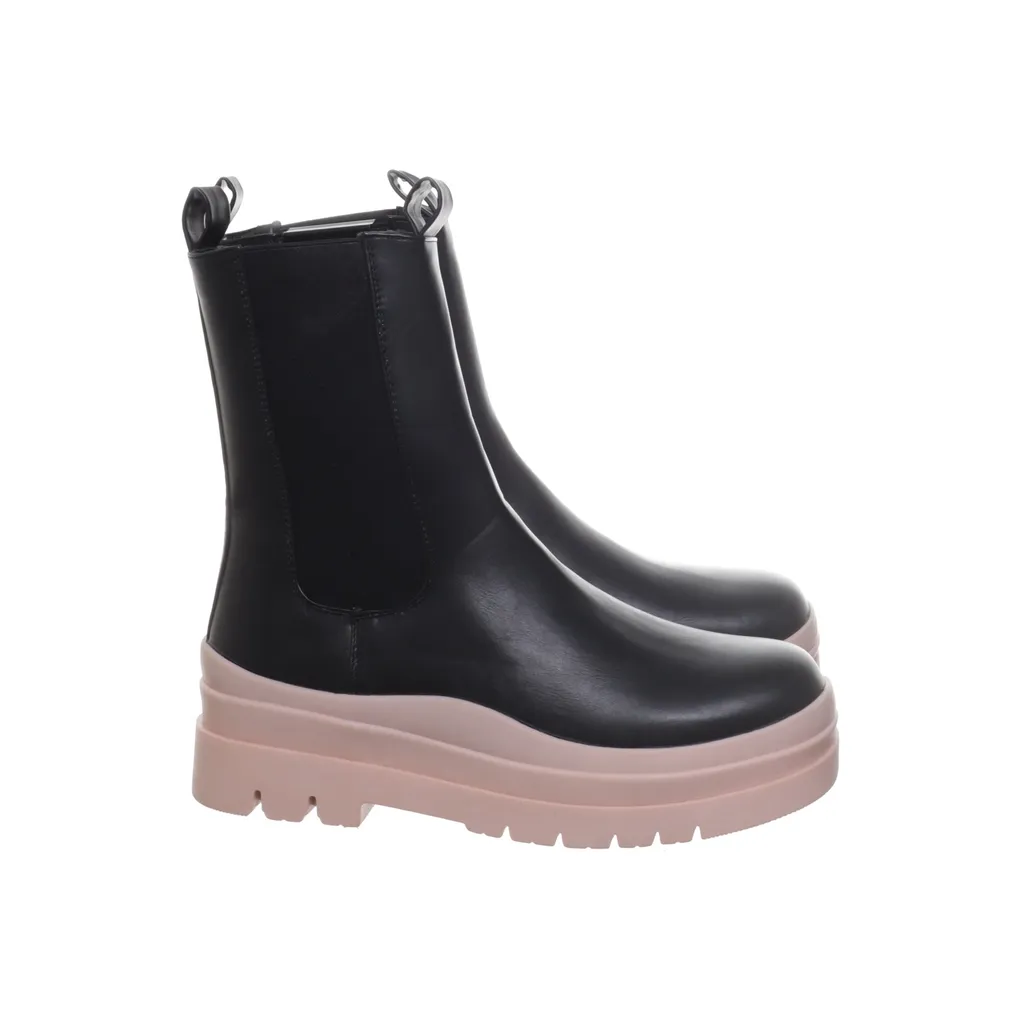 Image of Ambellis Chelsea boots (Preloved)