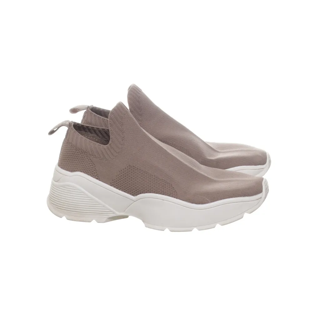 Image of H&M Sneakers (Preloved)