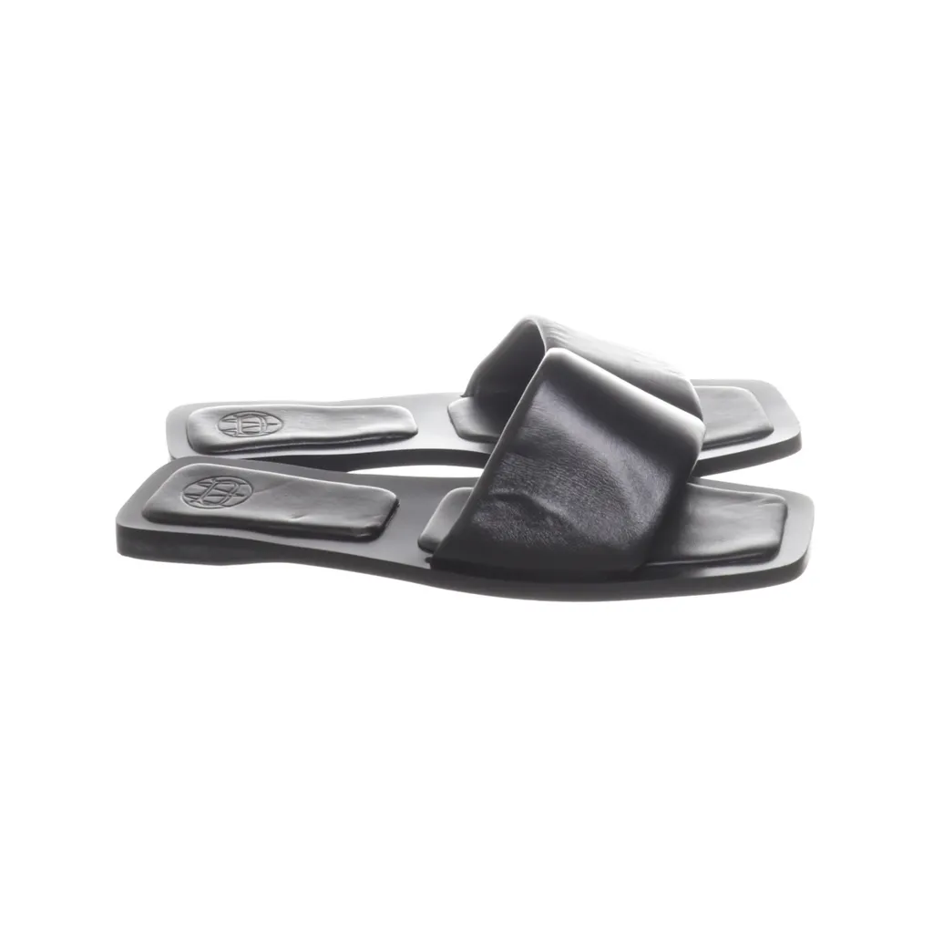 Image of Massimo Dutti Slip-ins (Preloved)