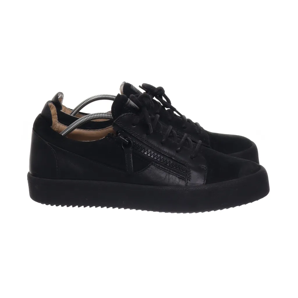 Image of Giuseppe Zanotti Sneakers (Preloved)