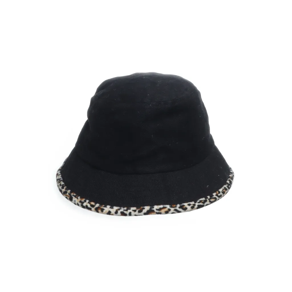 Image of Brandy Melville Bucket hat (Preloved)