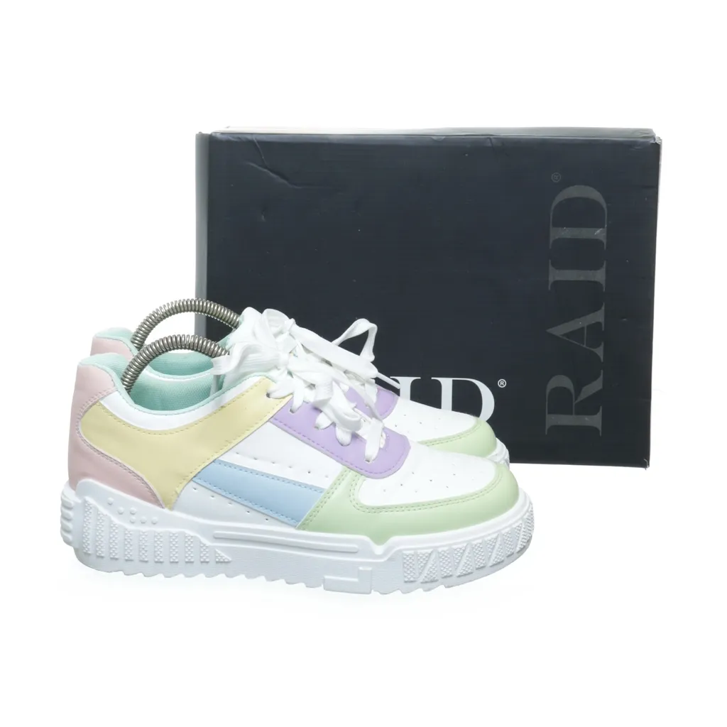 Image of Raid Sneakers (Preloved)